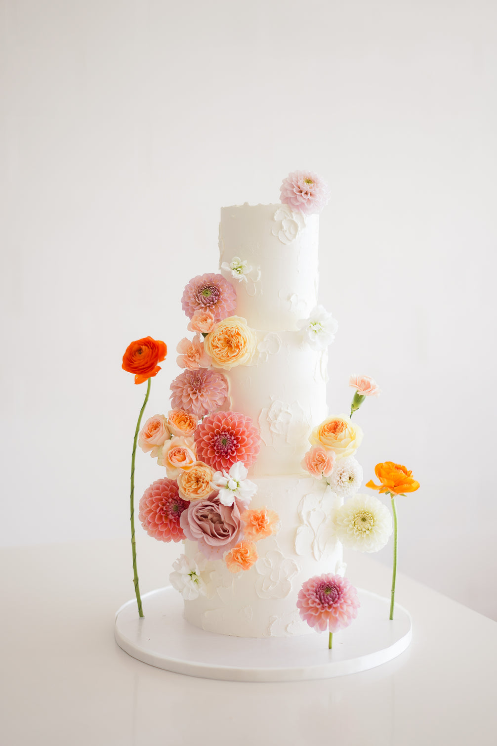 dearDeer Baking & Pastry Lab Luxurious Cakes & Bespoke Dessert table dearDeer Baking and